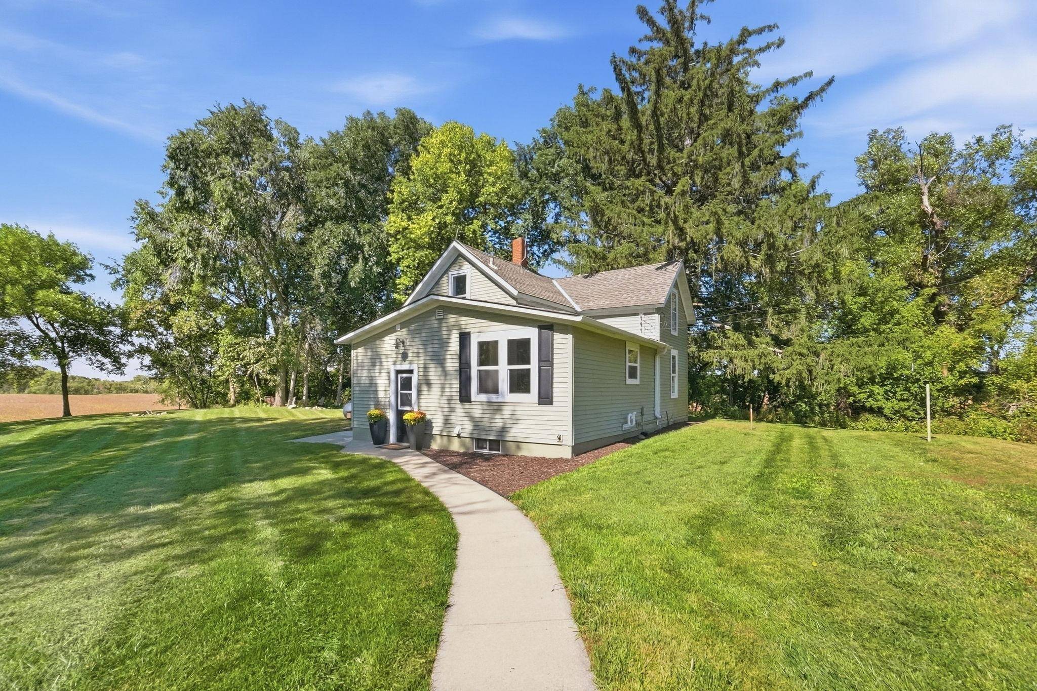 17509 730th AVE, Dassel, MN 55325