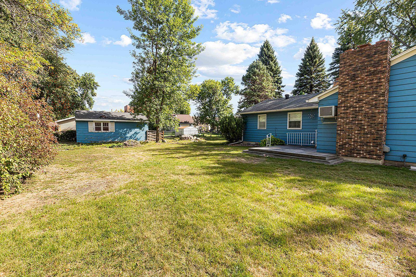 208 Mickey Mouse AVE S, Horace, ND 58047