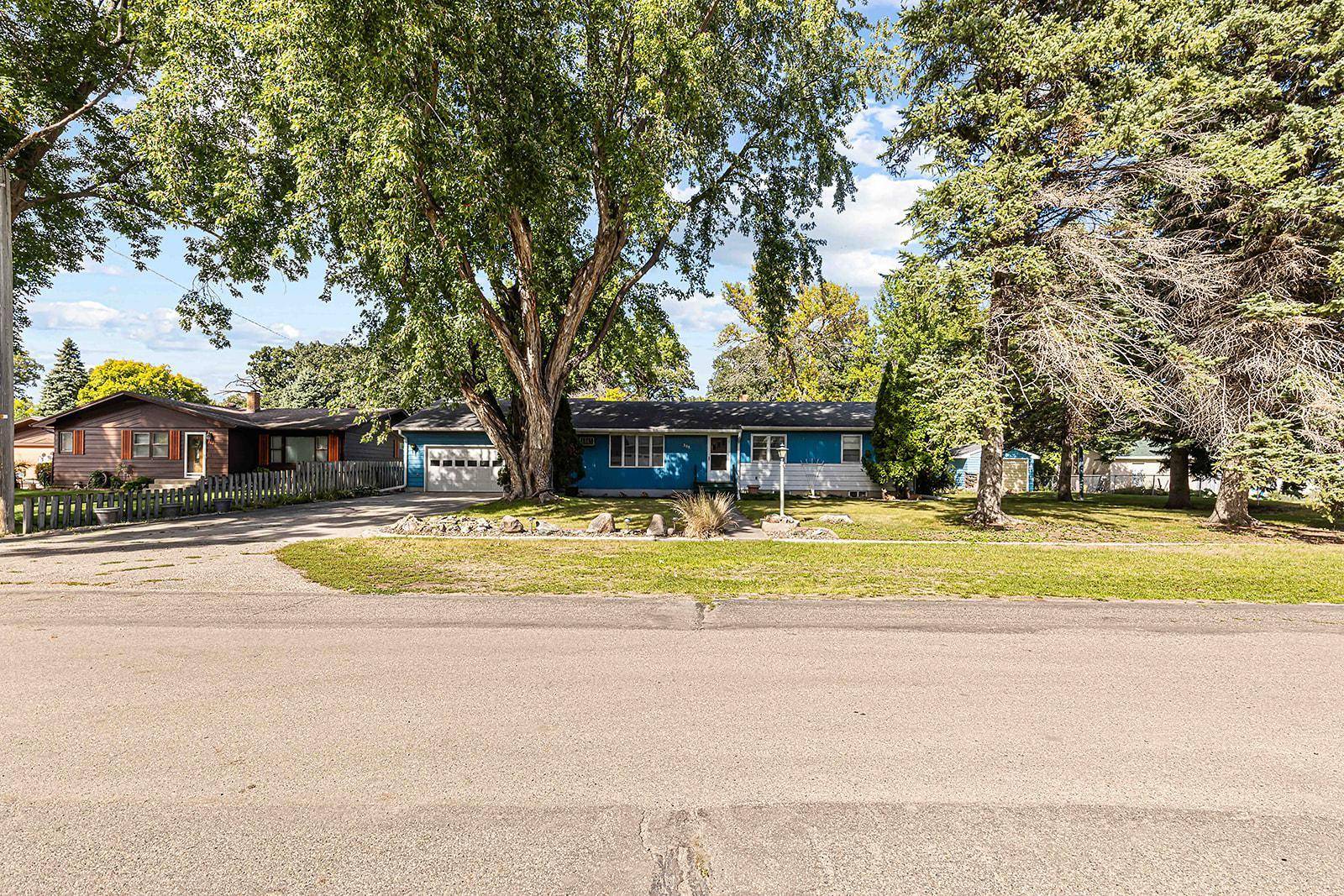 208 Mickey Mouse AVE S, Horace, ND 58047