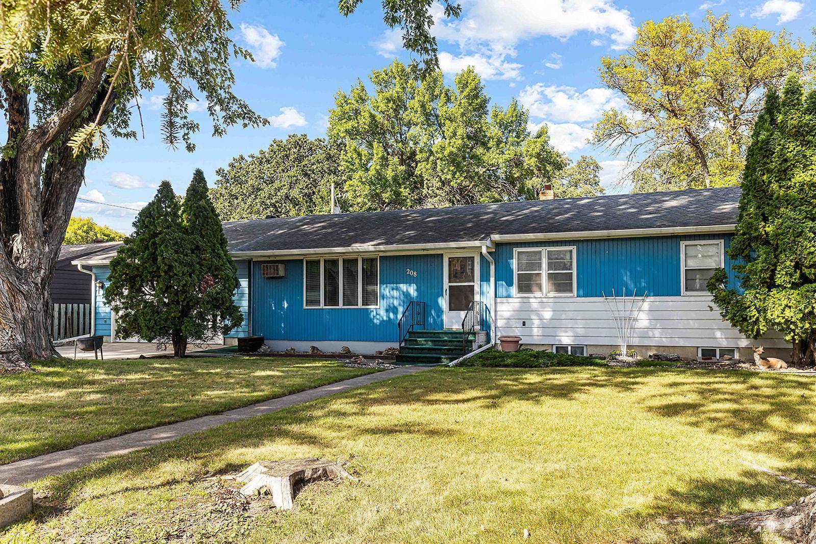 208 Mickey Mouse AVE S, Horace, ND 58047