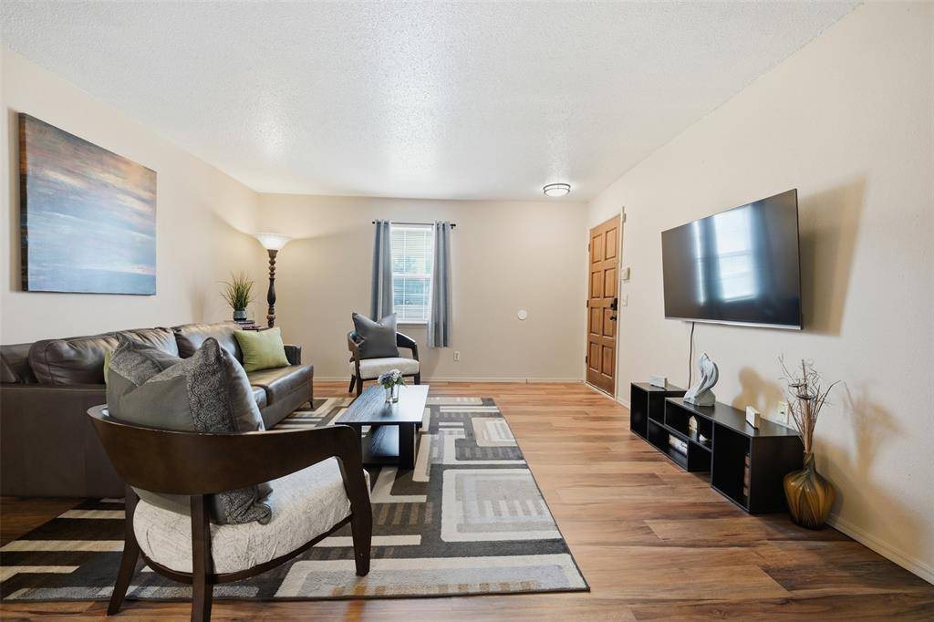 11307 N May AVE #D, Oklahoma City, OK 73120