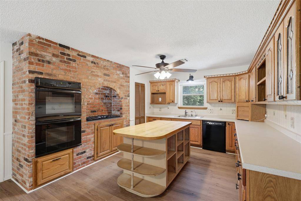 103 Skyline Hills, Perry, OK 73077