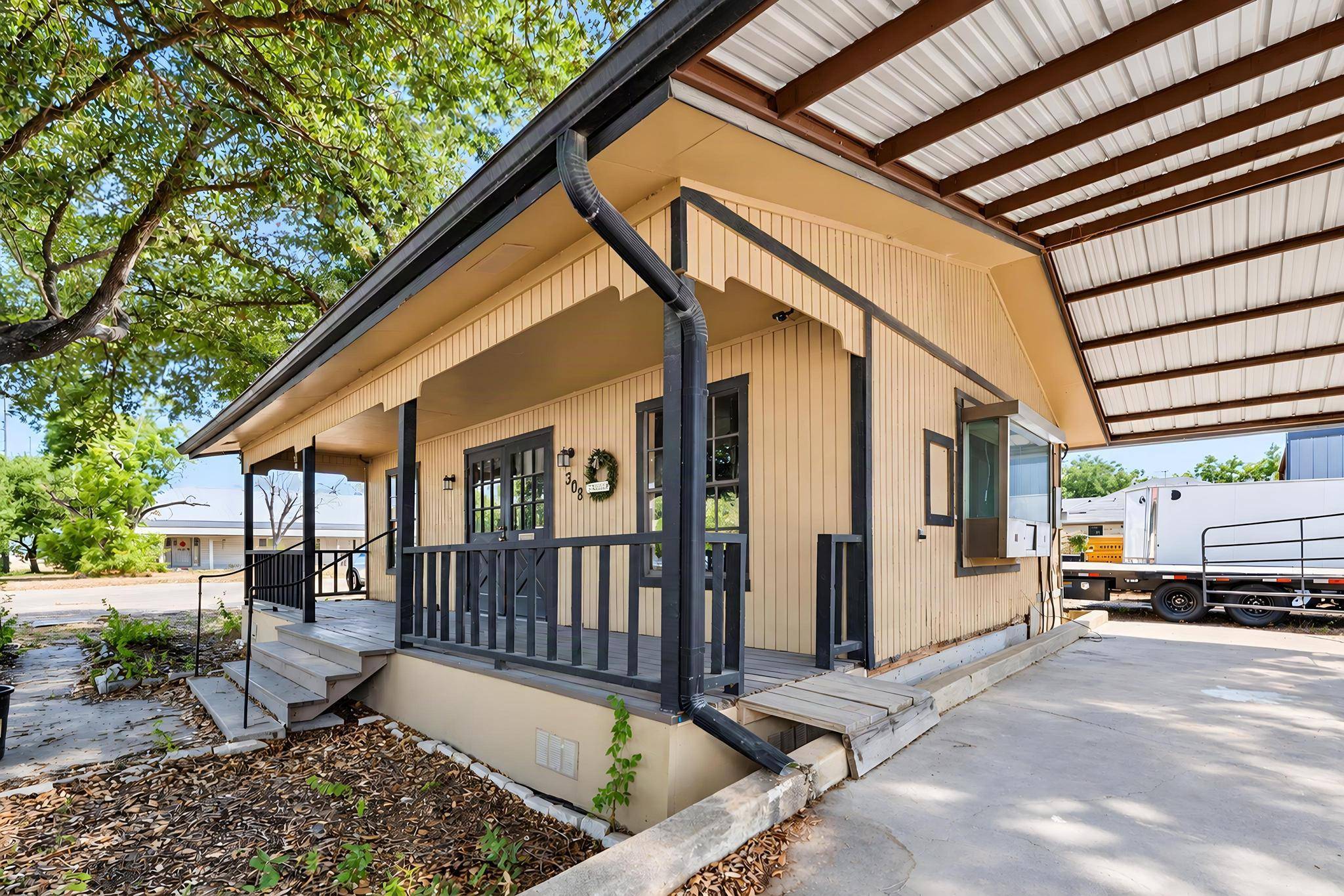 308 S Dalton ST, Bartlett, TX 76511