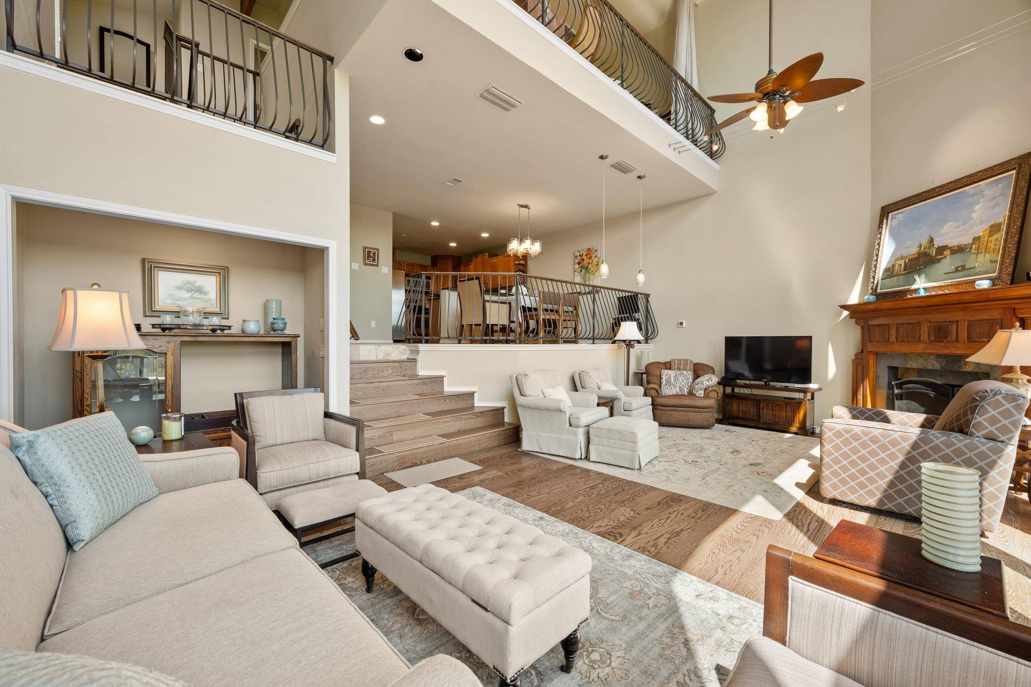 1331 SPYGLASS DR, Austin, TX 78746