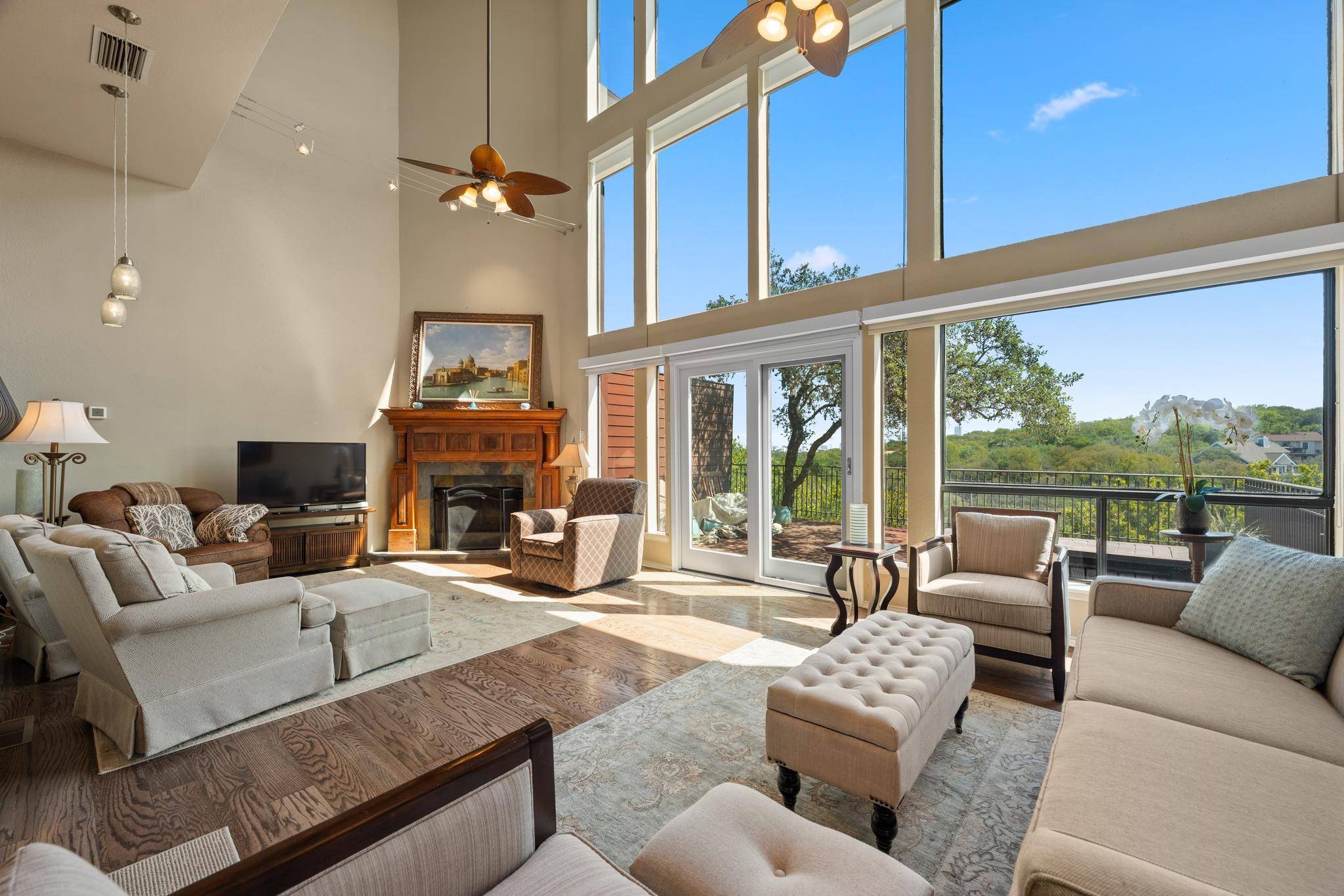 1331 SPYGLASS DR, Austin, TX 78746