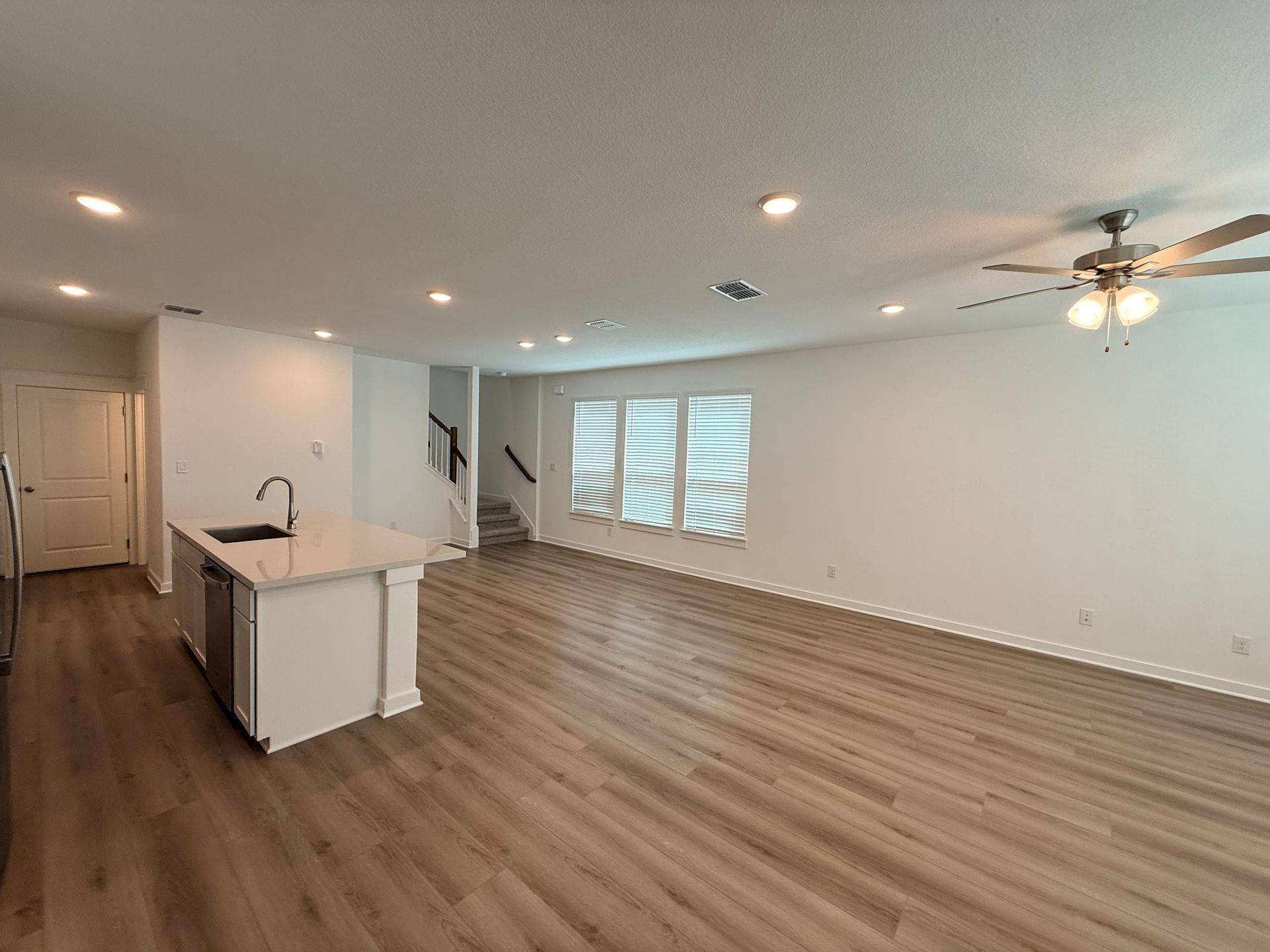 124 Hartson DR, Taylor, TX 76574