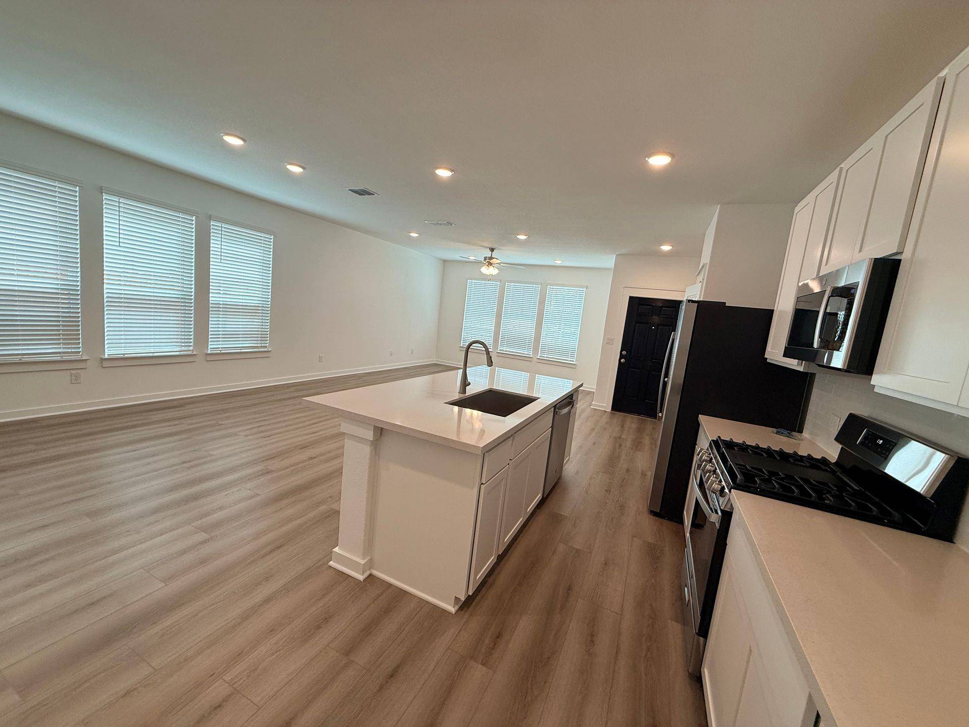 124 Hartson DR, Taylor, TX 76574