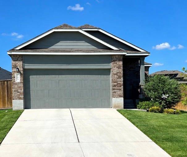 105 Pottersville LN, Jarrell, TX 76537