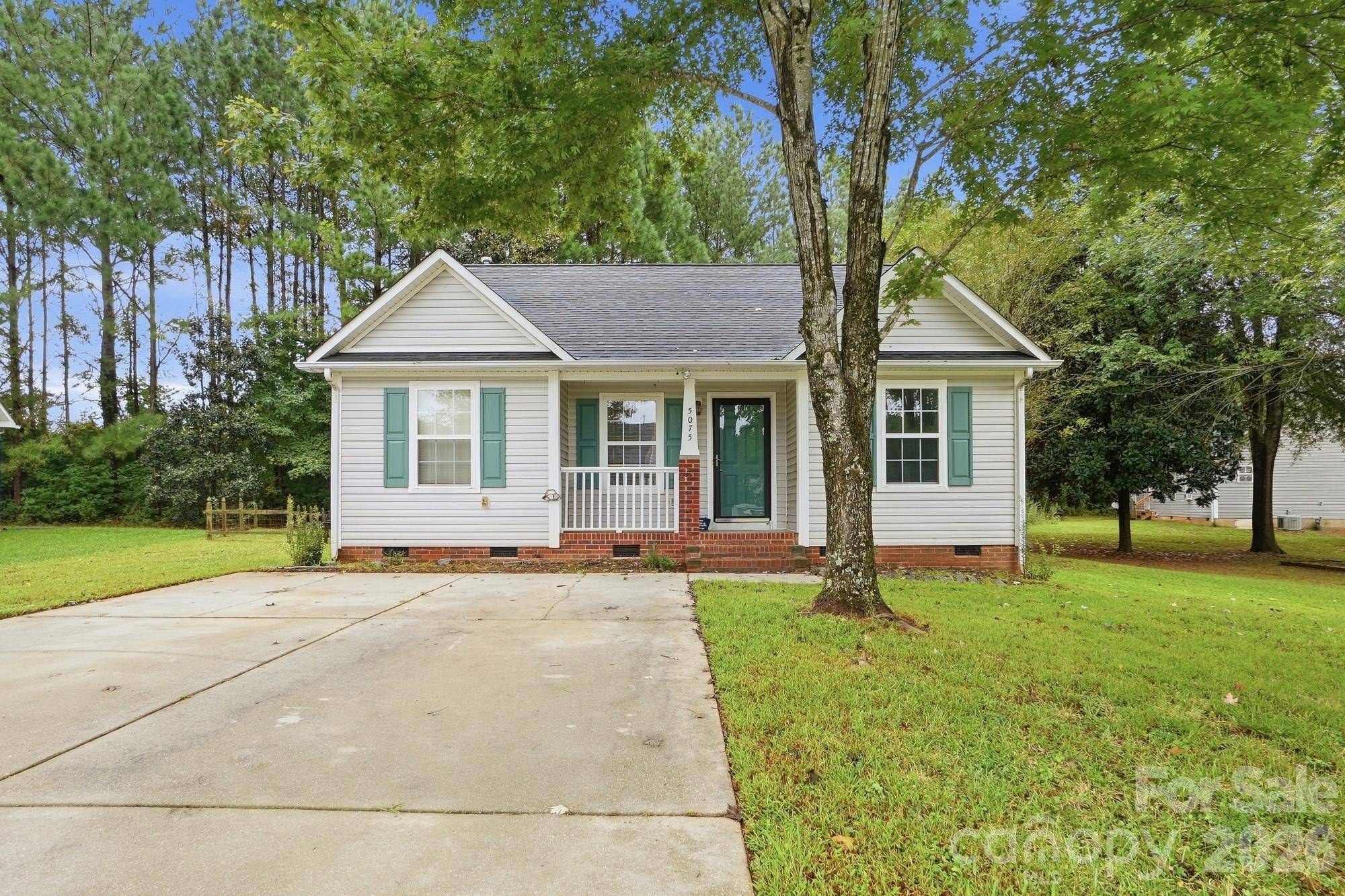 5075 Drake Pond LN, Rock Hill, SC 29732