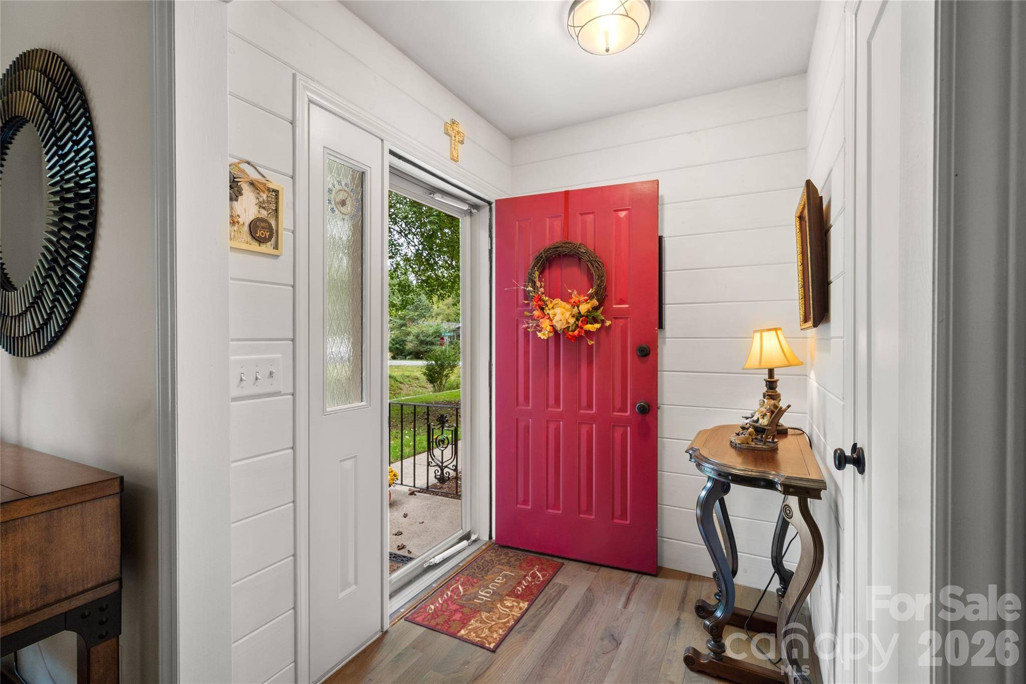 13 Foxhorn CT, Hendersonville, NC 28791