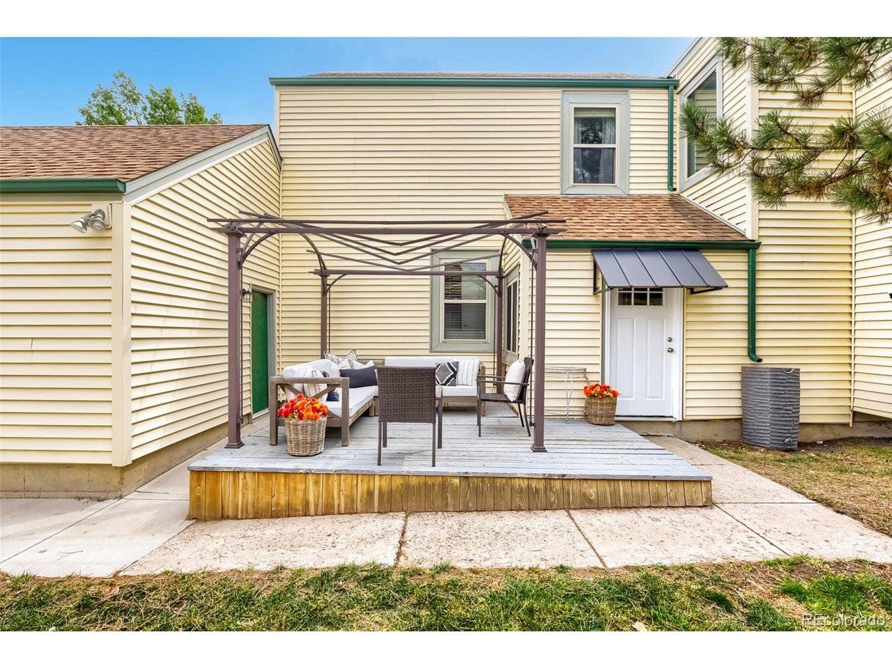 8025 S Johnson, Littleton, CO 80128