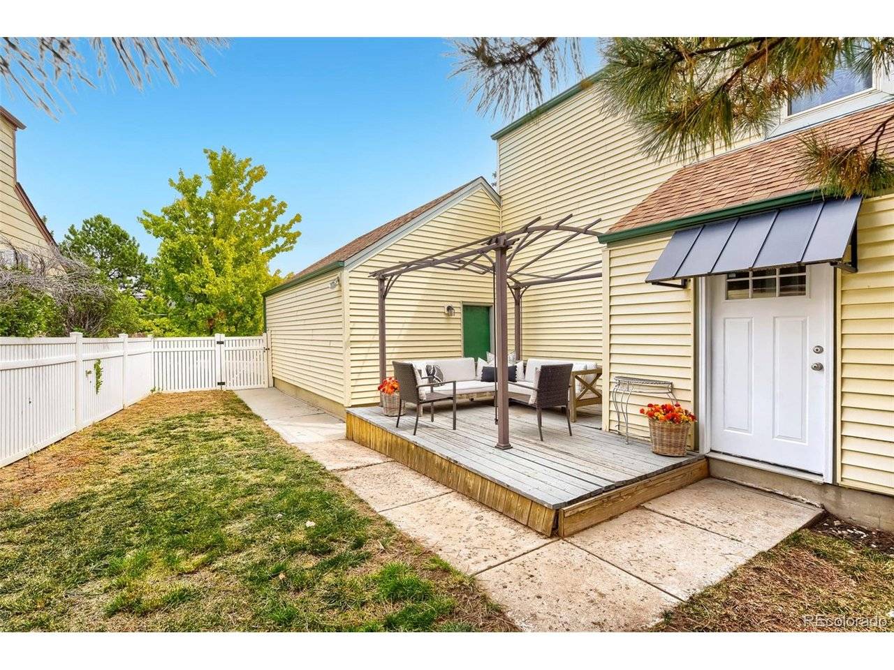 8025 S Johnson, Littleton, CO 80128