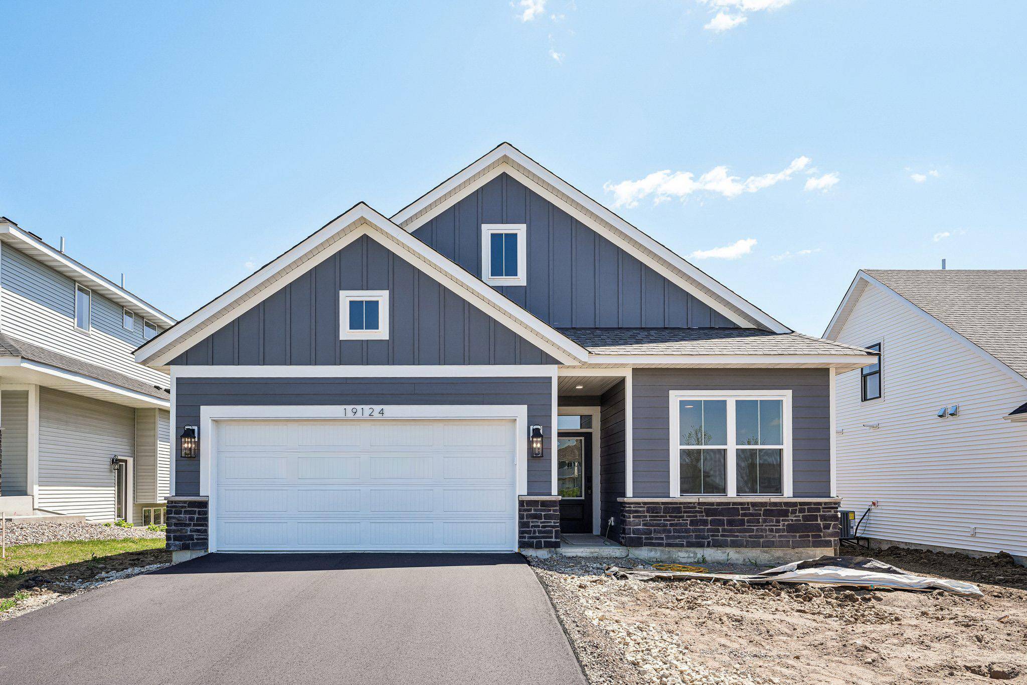 19124 Cloverleaf WAY, Farmington, MN 55024
