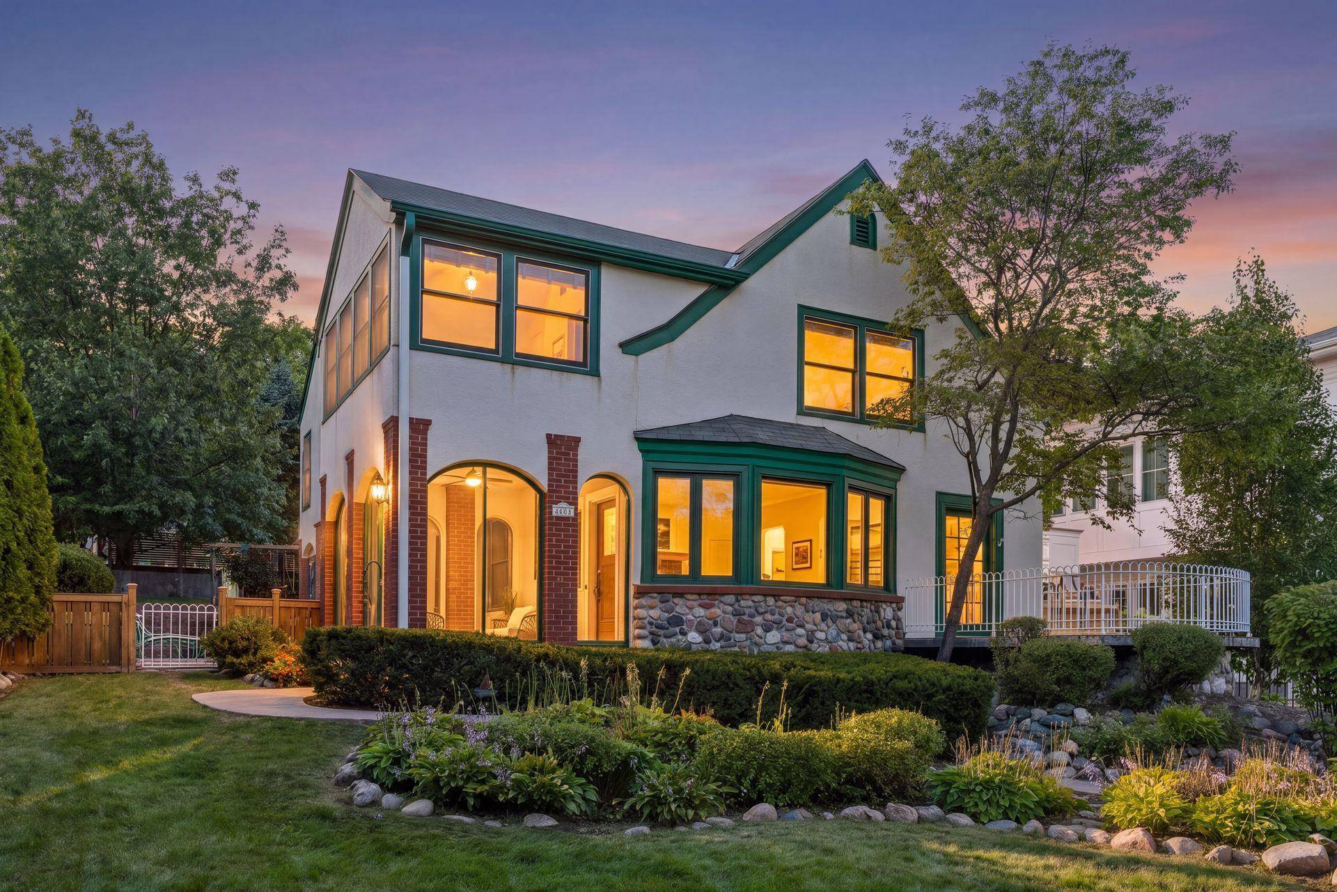 4120 Queen AVE S, Minneapolis, MN 55410