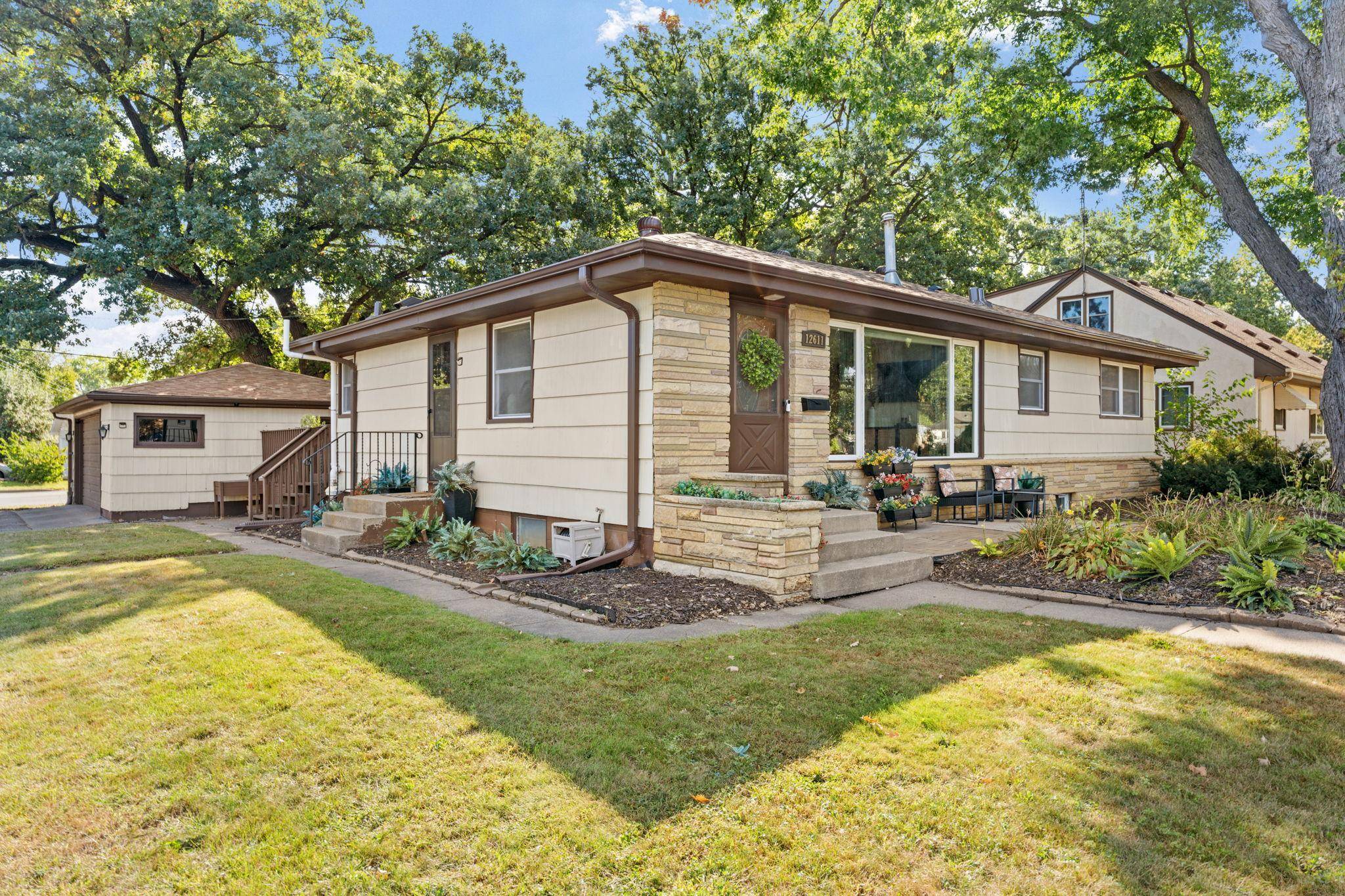 12611 Monterey AVE S, Savage, MN 55378