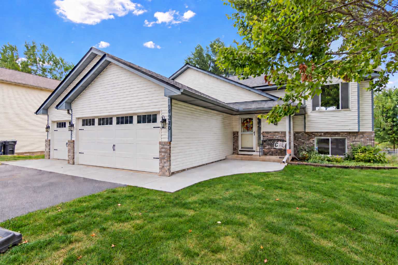 14370 Geneva AVE N, Hugo, MN 55038