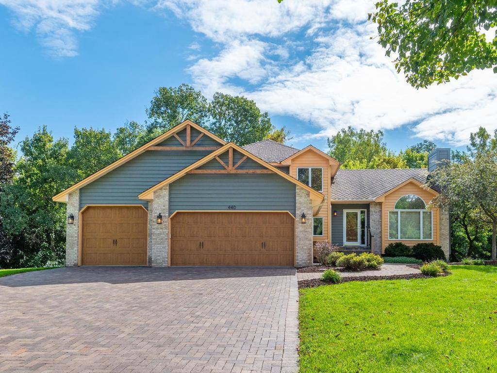 440 83rd AVE NW, Coon Rapids, MN 55433