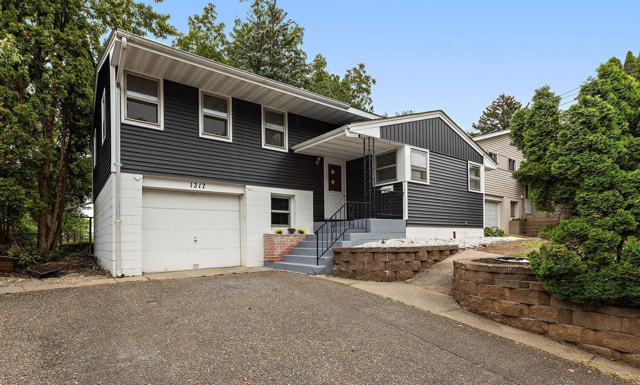 1317 44th AVE NE, Columbia Heights, MN 55421
