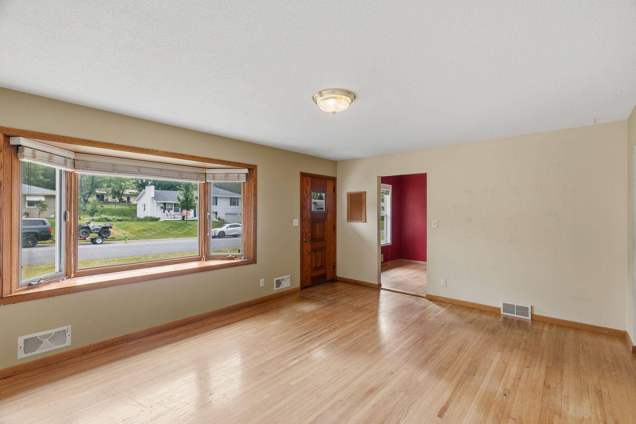 8508 Rich AVE S, Bloomington, MN 55437
