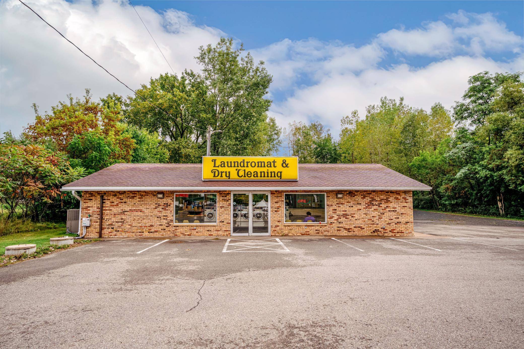 327 River AVE, Amery, WI 54001