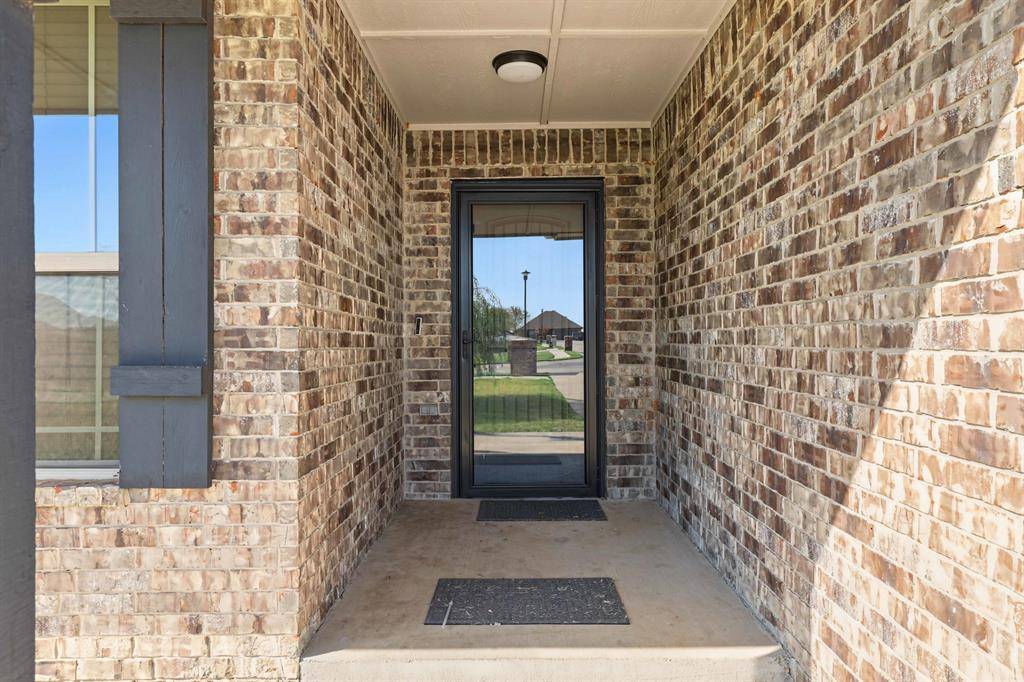 20575 Creekside DR, Harrah, OK 73045