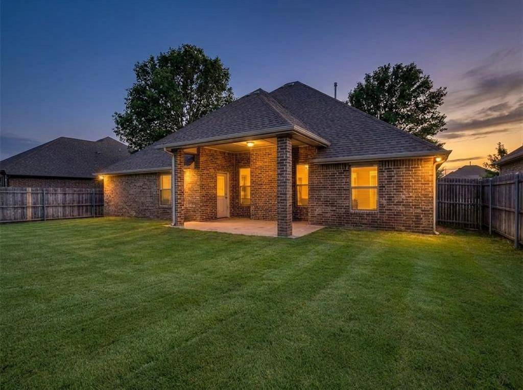 2409 Santa Monica RD, Edmond, OK 73034