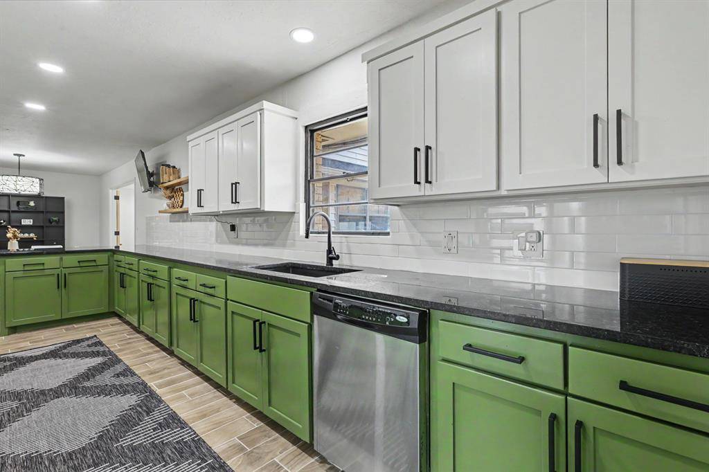 3205 N Forest Park DR, Oklahoma City, OK 73121