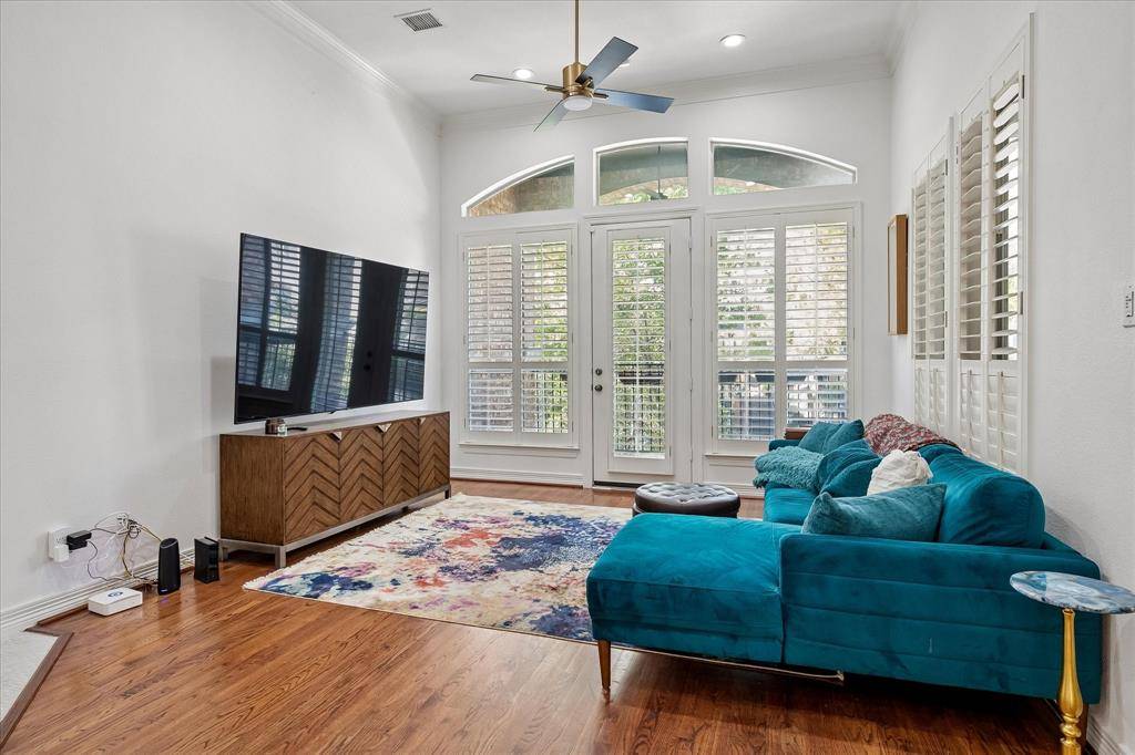 2916 Thomas Avenue, Dallas, TX 75204