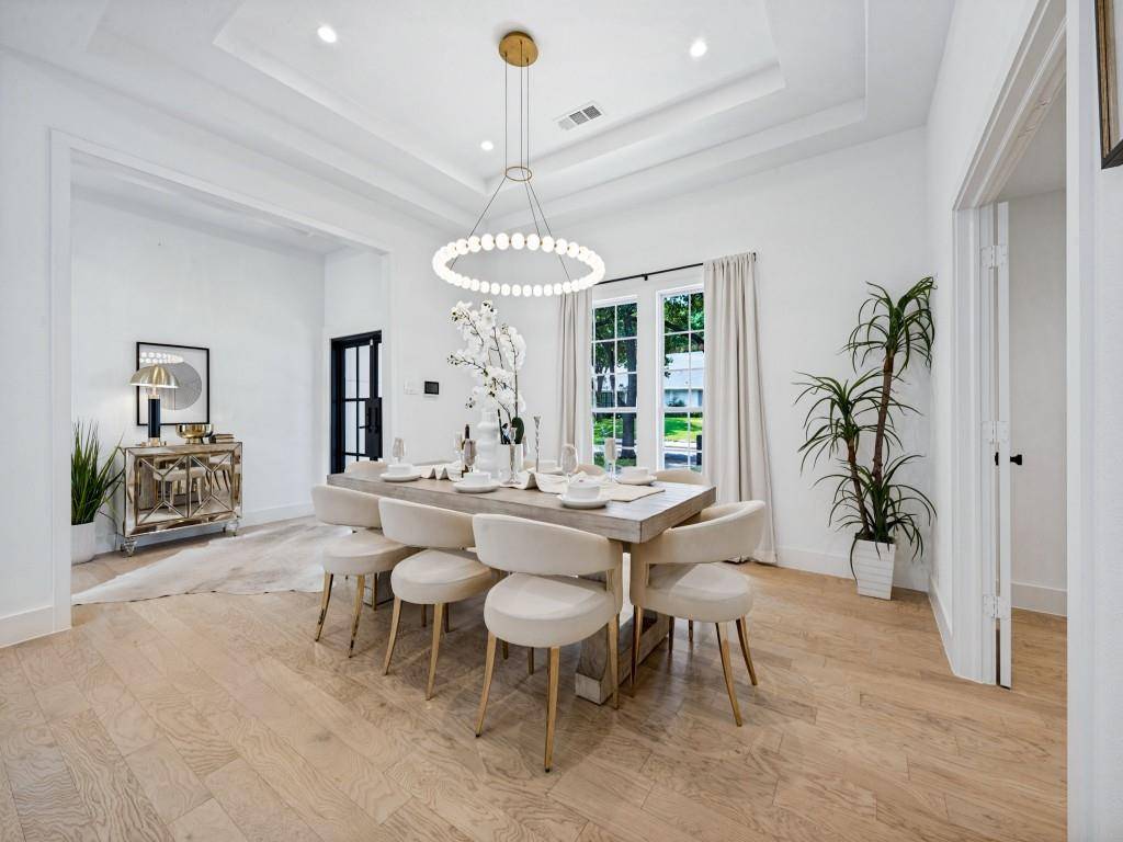 16810 Deer Park Drive, Dallas, TX 75248
