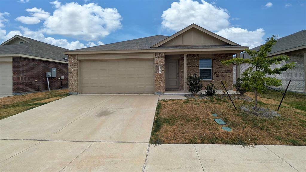 4952 Stonebridge Drive, Ennis, TX 75119