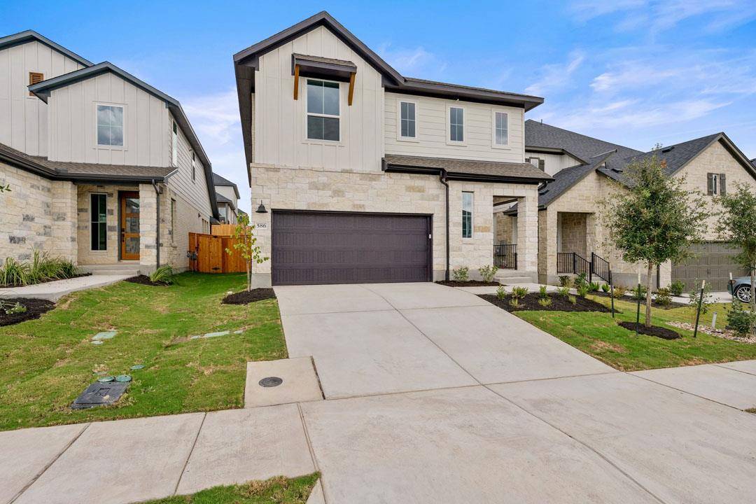 586 Darley Oak Drive, Dripping Springs, TX 78620