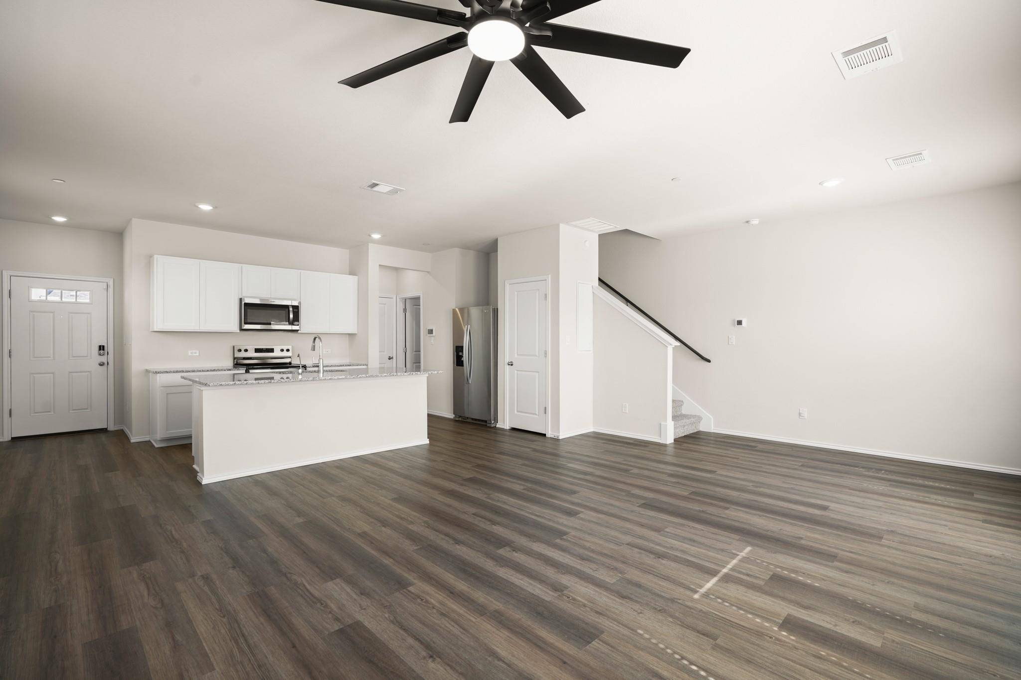 12815 Village Spun PLZ, Buda, TX 78610
