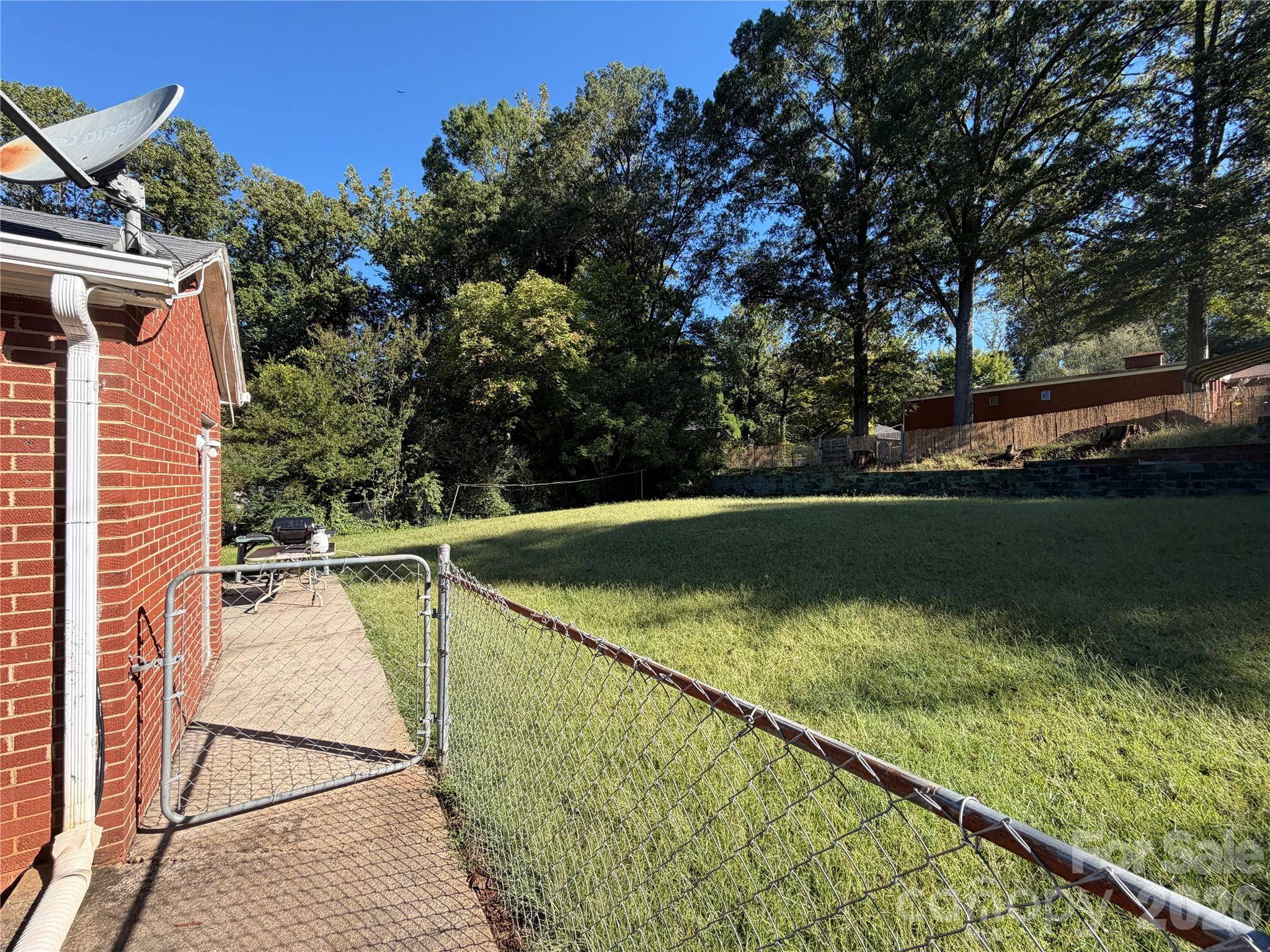 340 Nursery LN, Statesville, NC 28677