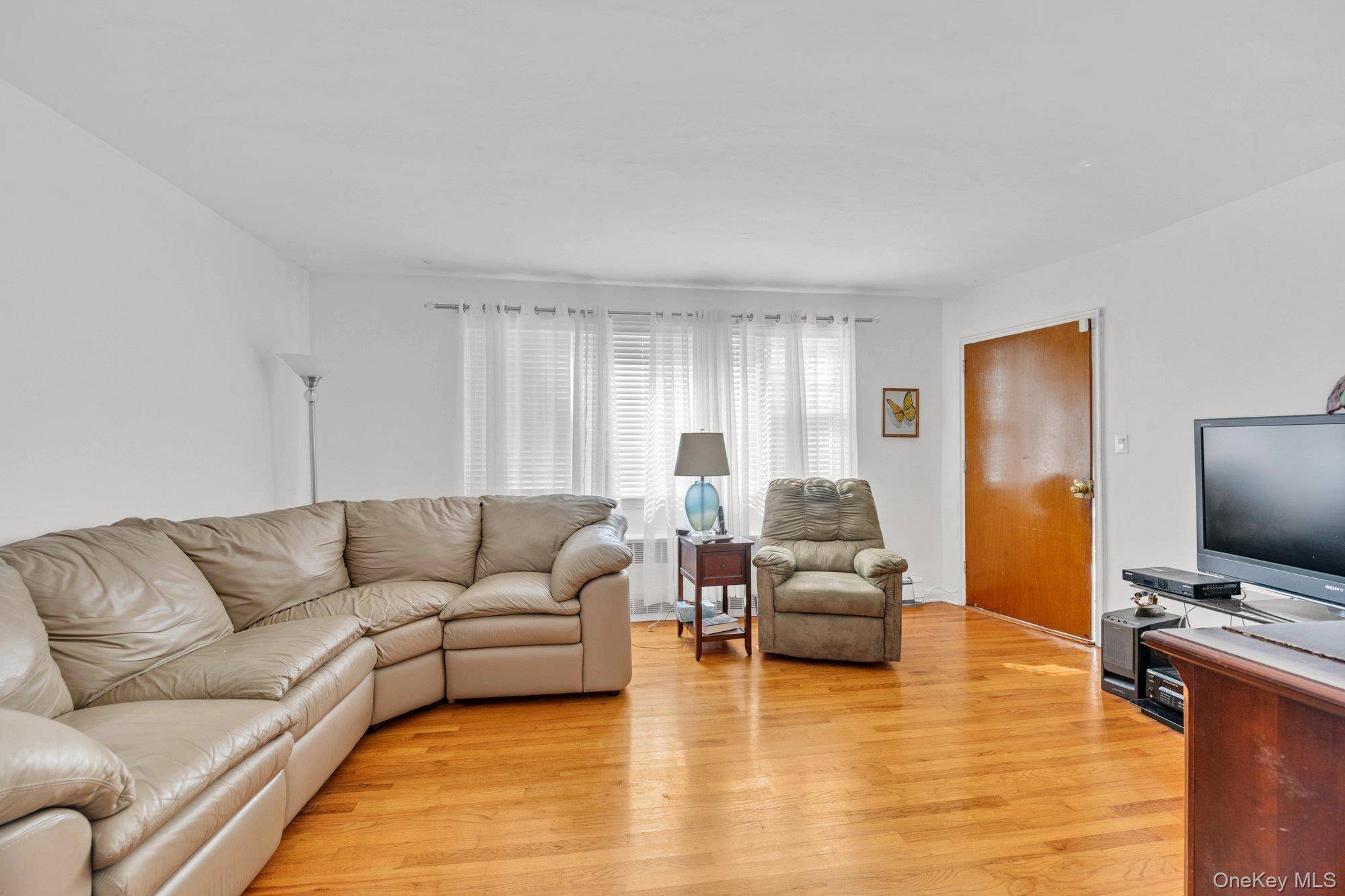 2839 Zulette AVE, Bronx, NY 10461