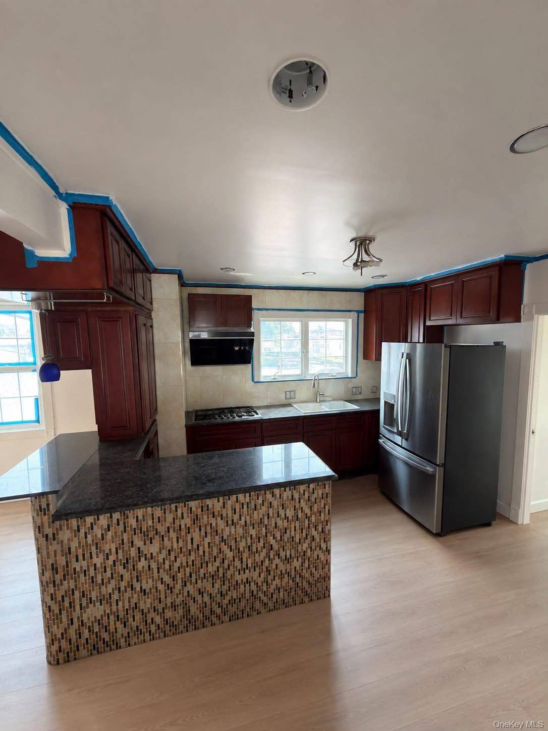 11120 14th RD, College Point, NY 11356