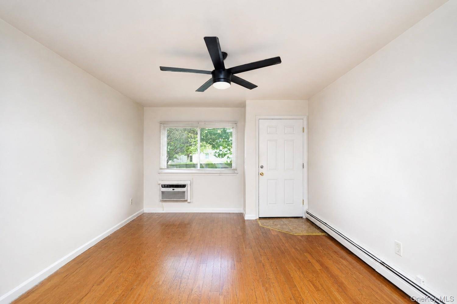 360 Barlow AVE #6A, Staten Island, NY 10308