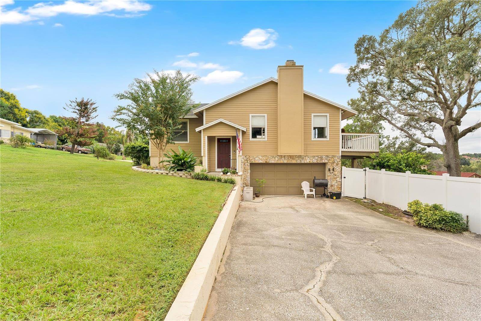2202 TOPPING PL, Eustis, FL 32726