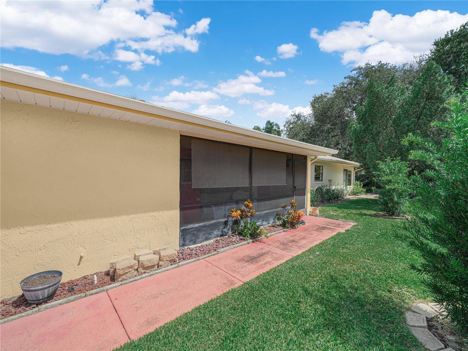 617 WEXFORD CT, Winter Haven, FL 33884