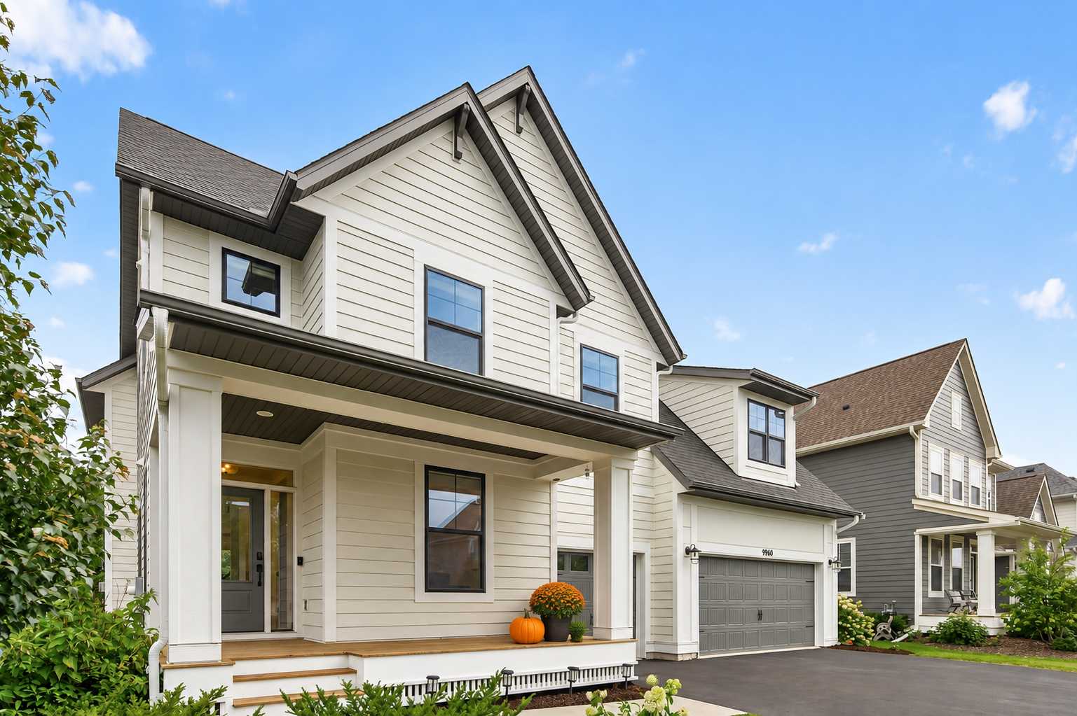 9960 Arrowwood TRL, Woodbury, MN 55129