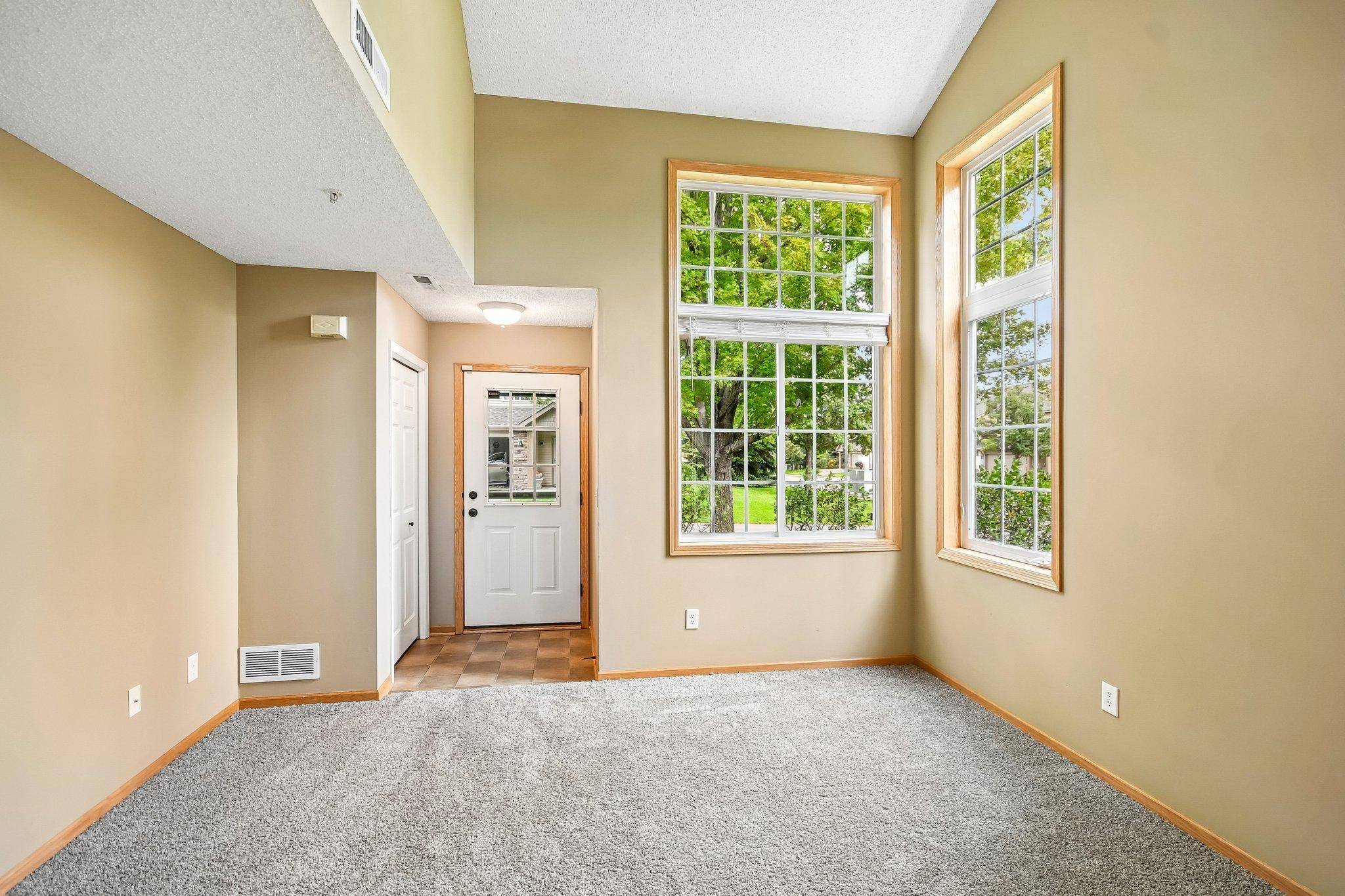 13598 Partridge CIR NW, Andover, MN 55304