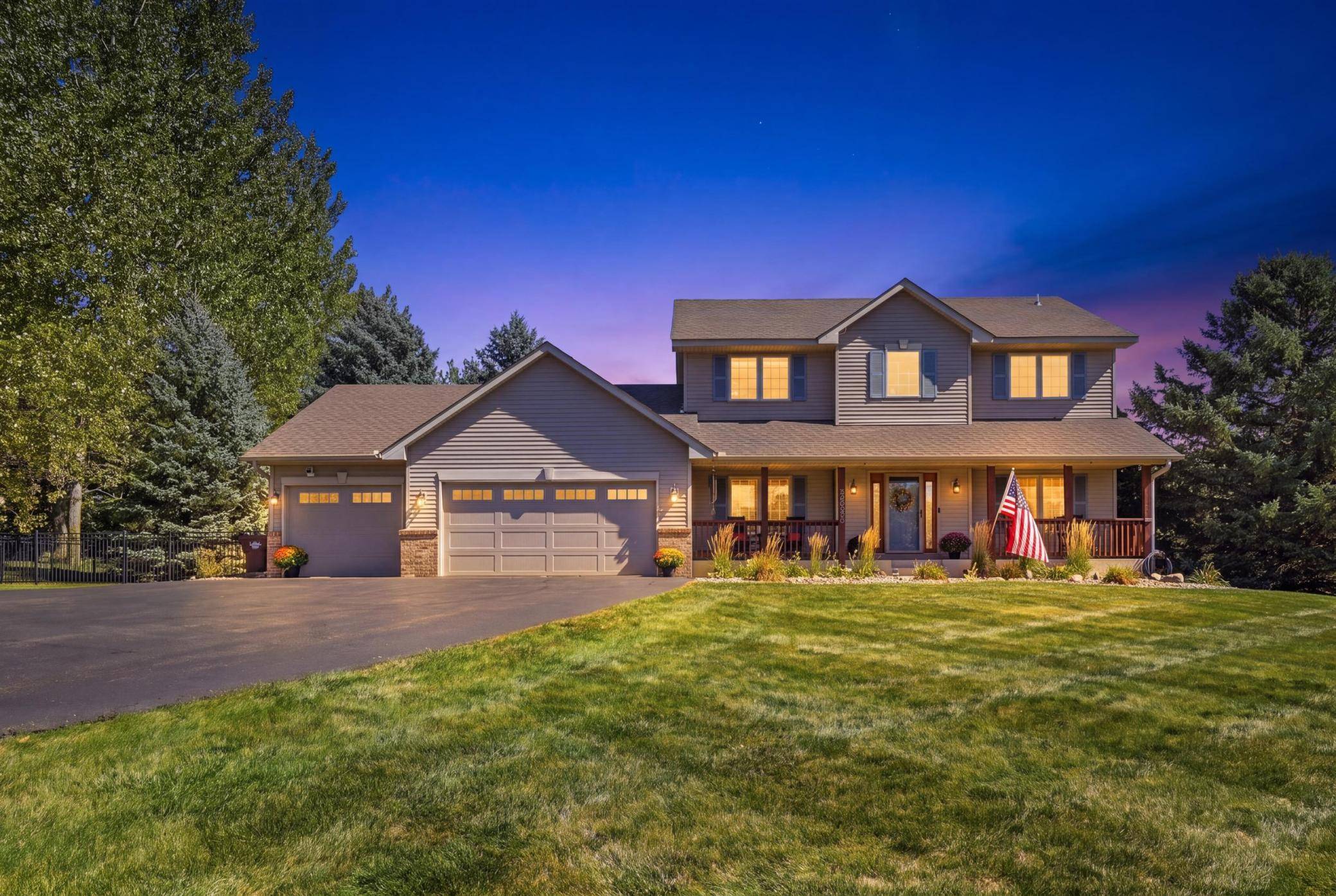 20365 Lake Ridge DR, Prior Lake, MN 55372
