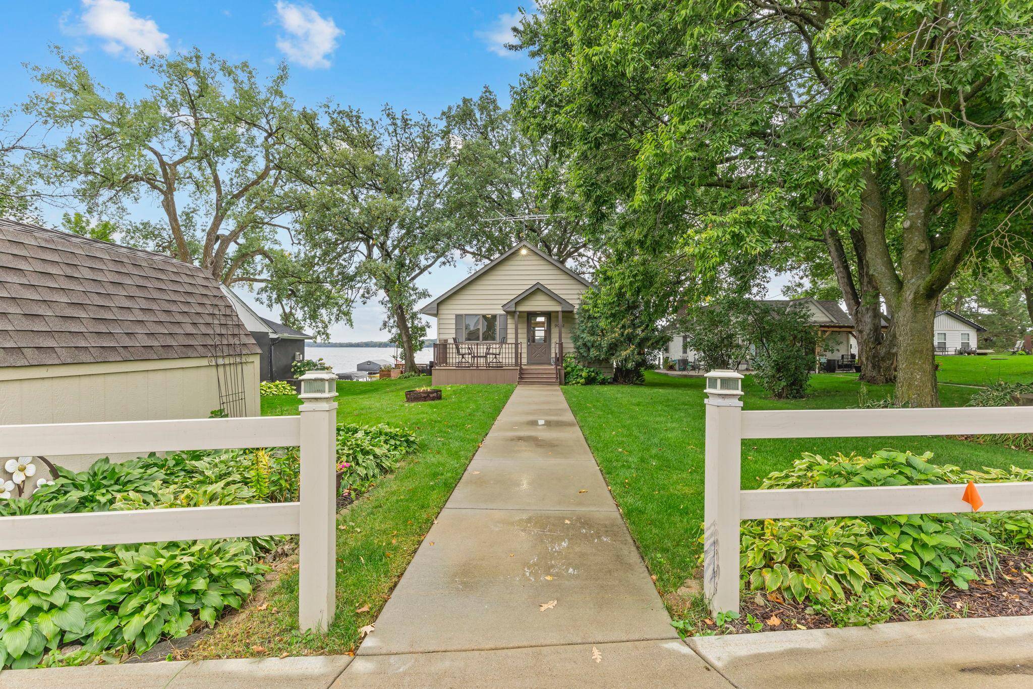 9061 Ingram AVE NW, Annandale, MN 55302