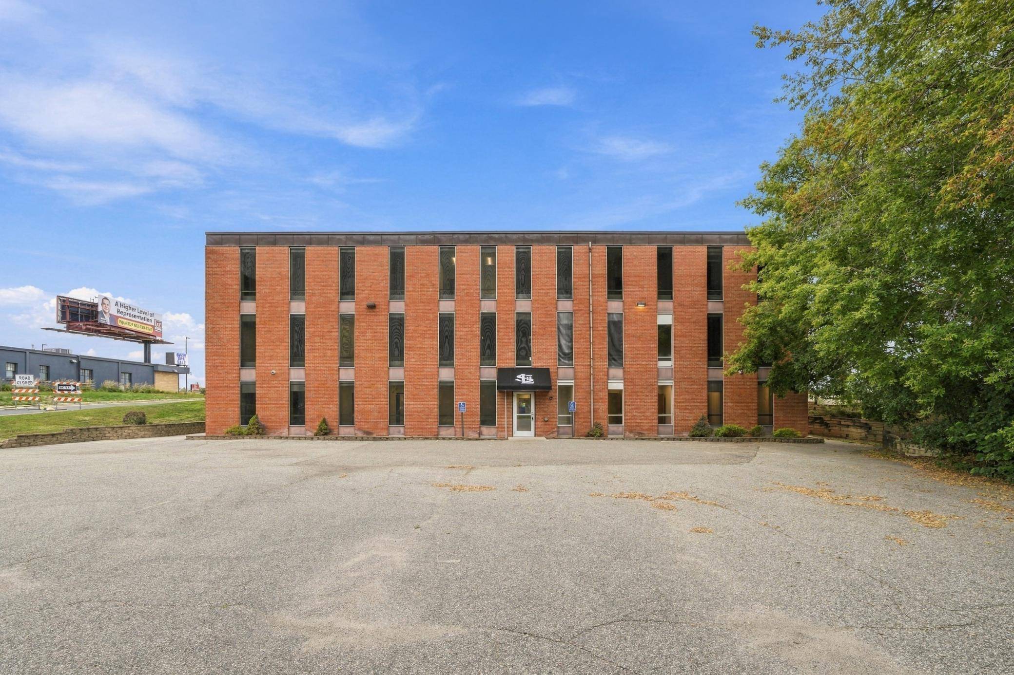 6311 Wayzata BLVD, Saint Louis Park, MN 55416