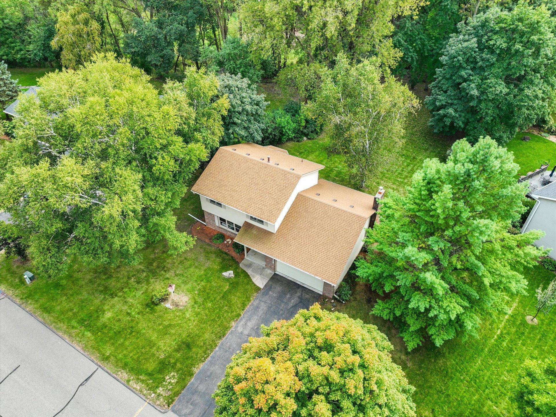 13209 Sheffield Curve, Minnetonka, MN 55305