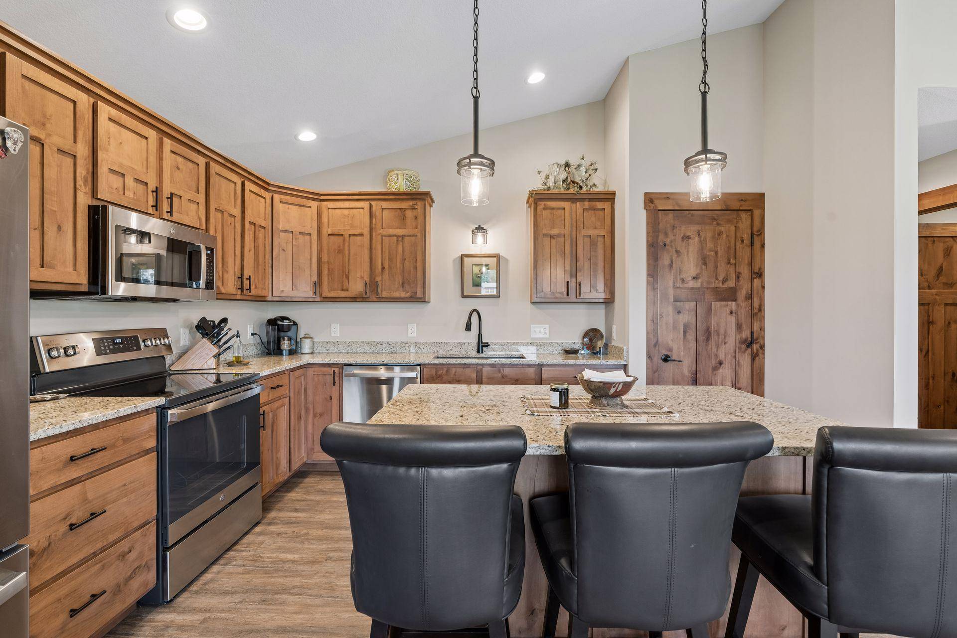 184 Steelhead DR, River Falls, WI 54022
