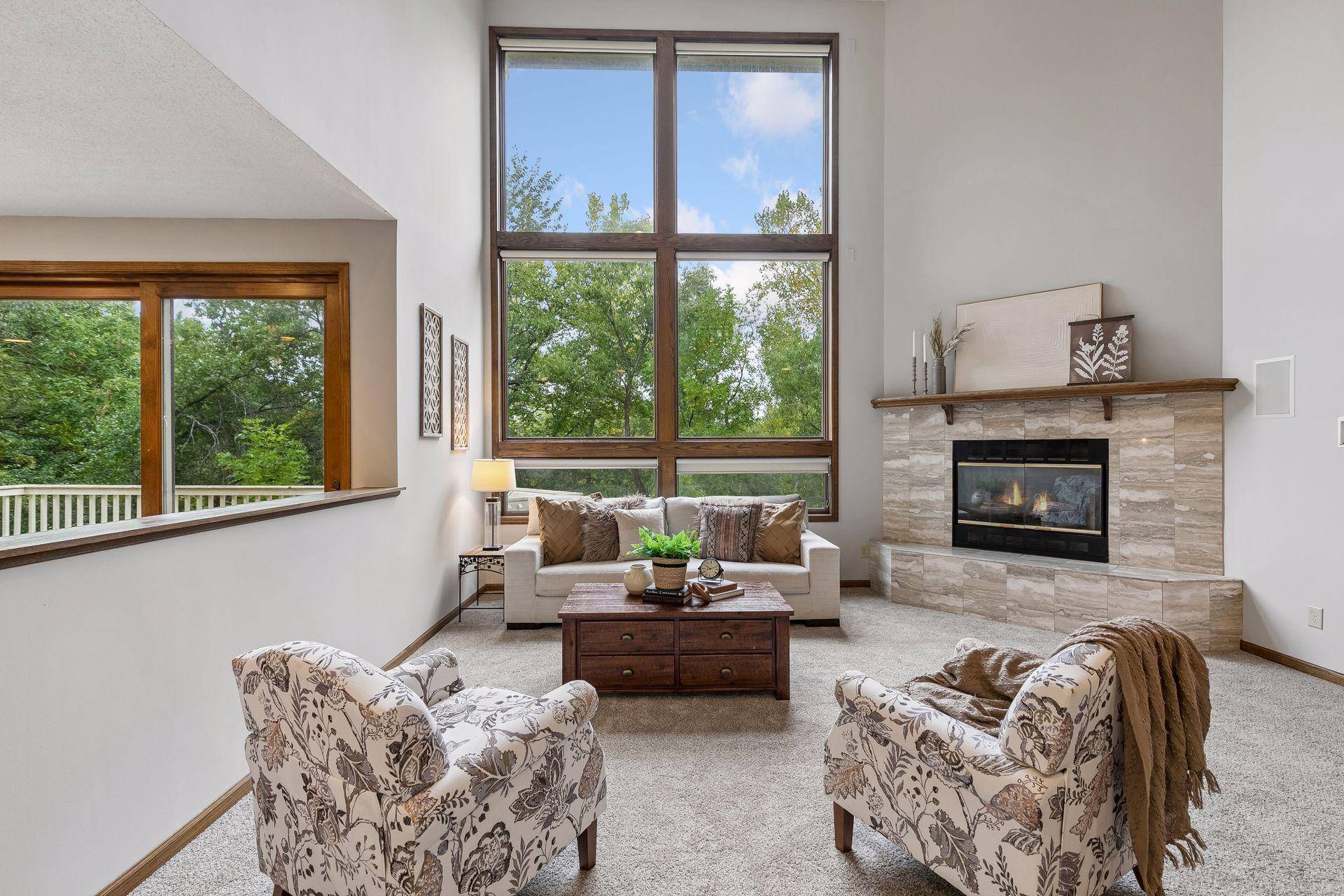 12708 Diamond DR, Burnsville, MN 55337