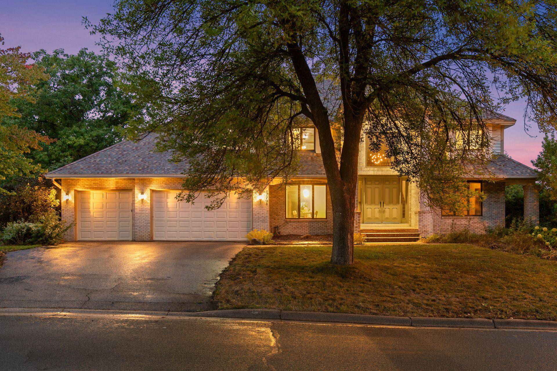 12708 Diamond DR, Burnsville, MN 55337