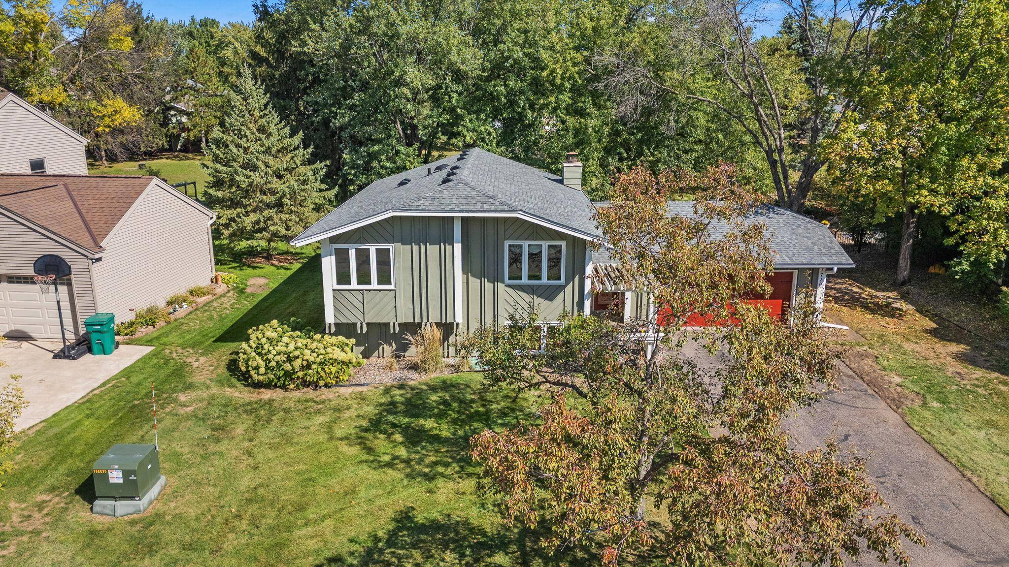1719 Cudd CIR, Hudson, WI 54016
