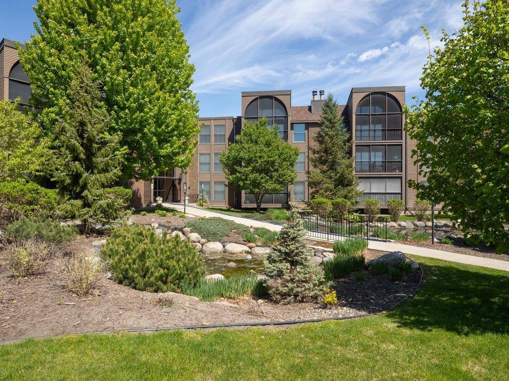 9700 Portland AVE S #331, Bloomington, MN 55420