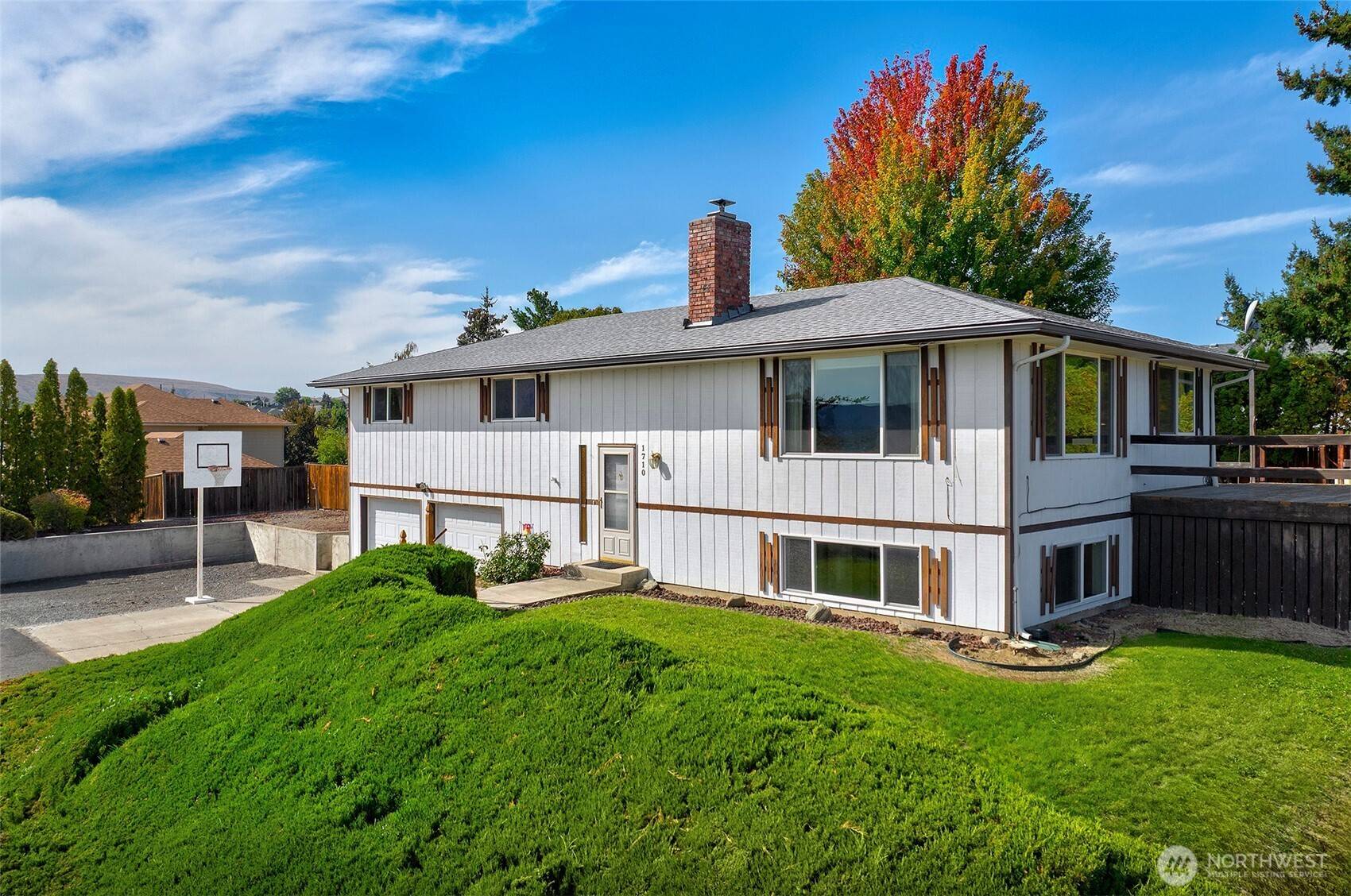 1710 S 73rd AVE, Yakima, WA 98908